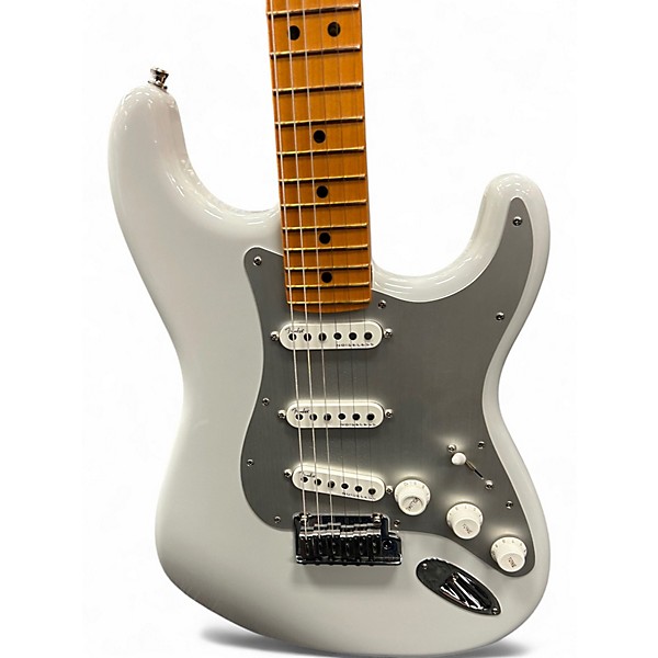 Used 2025 Fender American Ultra II Stratocaster Alpine White Solid Body Electric Guitar