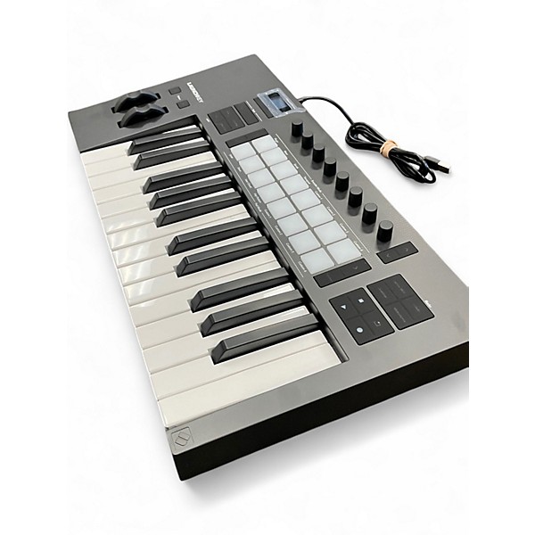 Used Novation Launchkey Mini 25 MK4 MIDI Controller