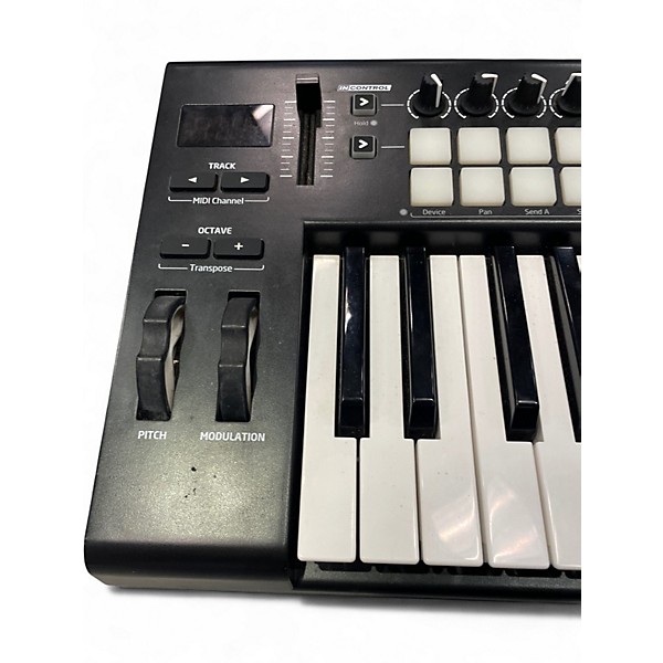Used Novation Launchkey 25 Key MIDI Controller