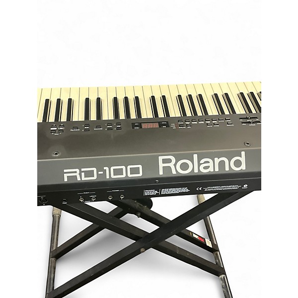 Used Roland RD100 Stage Piano