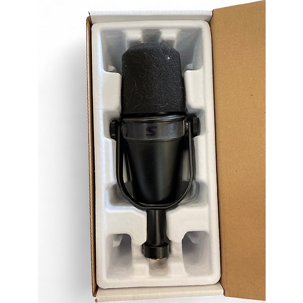Used Shure mv7x Dynamic Microphone