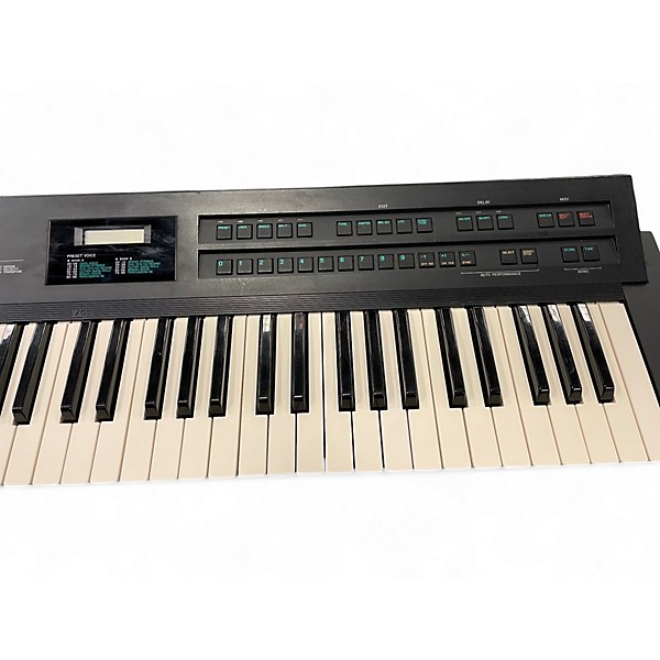 Used Yamaha DS55 Synthesizer