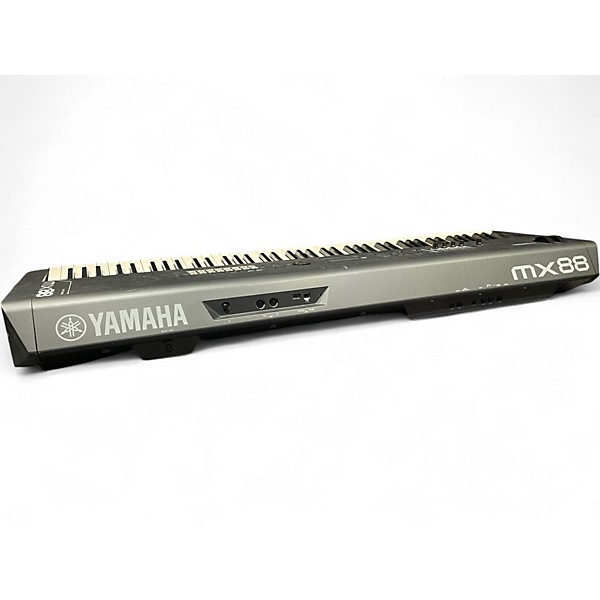 Used Yamaha MX88 Synthesizer