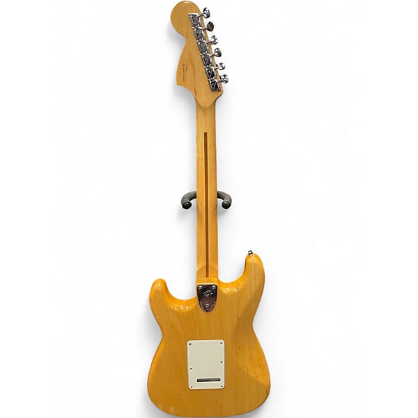 Used Fender Classic Series '70s Stratocaster Natural Solid Body Electric Guitar