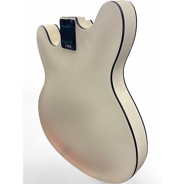 Used Fender TOM DELONGE STARCASTER White Hollow Body Electric Guitar