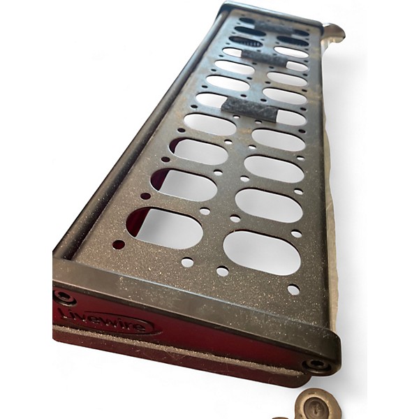 Used Livewire Pb200 Pedal Board