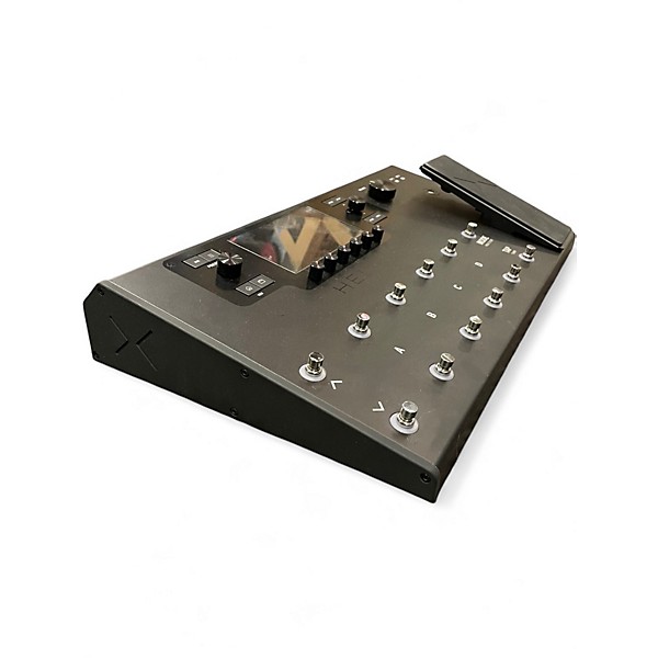 Used Line 6 Helix LT Effect Processor