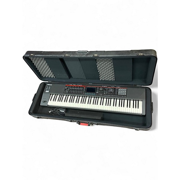 Used Roland Fantom 08 Keyboard Workstation