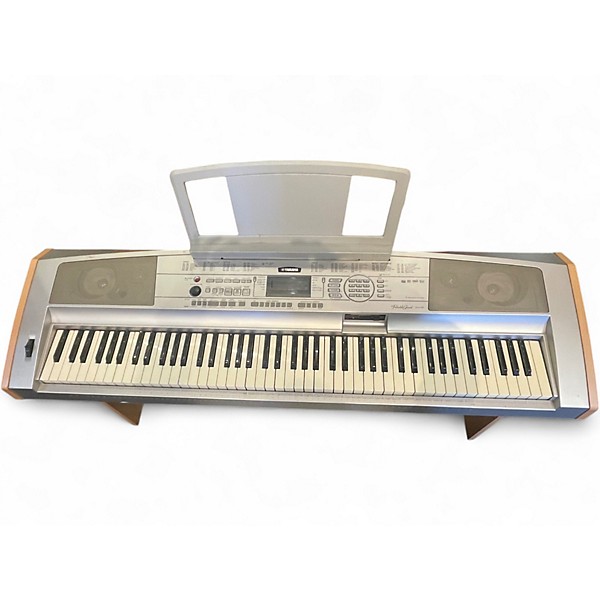 Used Yamaha dgx500 Keyboard Workstation