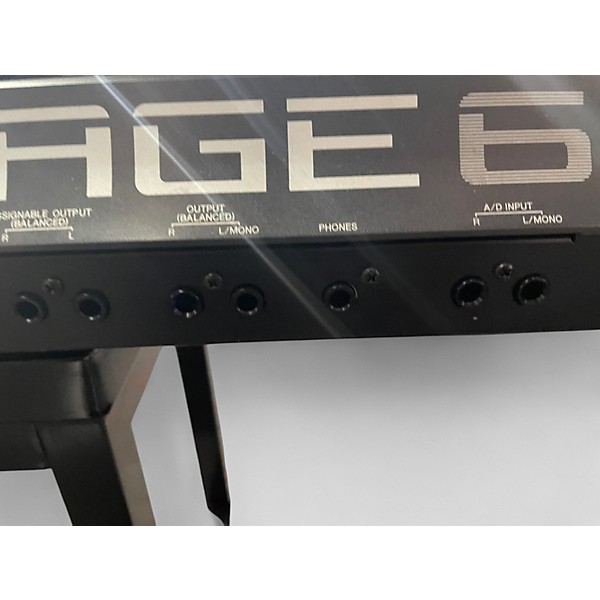 Used Yamaha Montage 6 61 Key Keyboard Workstation
