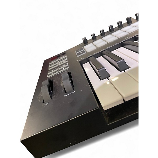 Used Novation Launchkey 25 Key MIDI Controller
