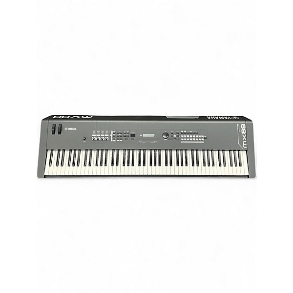Used Yamaha MX88BK Synthesizer