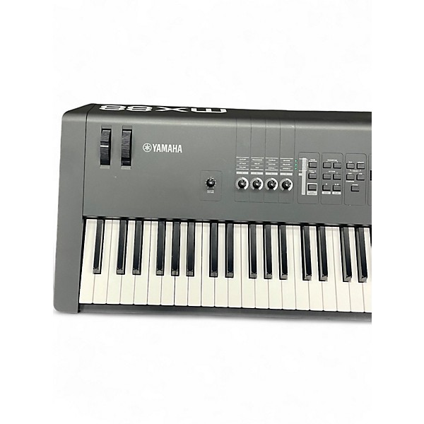 Used Yamaha MX88BK Synthesizer