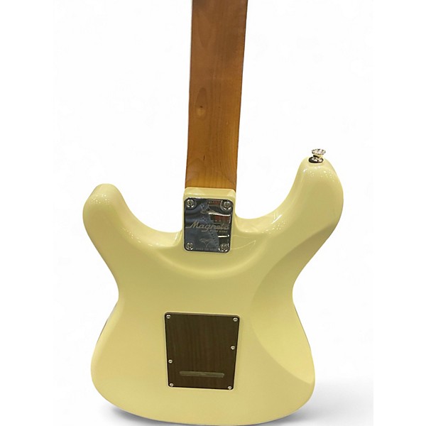 Used Magneto Sonnet Deluxe Vintage White Solid Body Electric Guitar