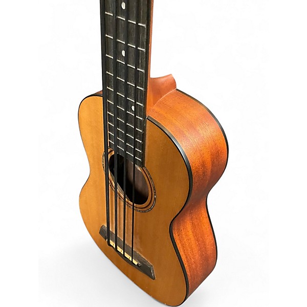 Used Alvarez AU60EBASS Natural Ukulele