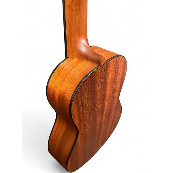 Used Alvarez AU60EBASS Natural Ukulele