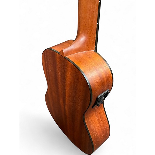 Used Alvarez AU60EBASS Natural Ukulele