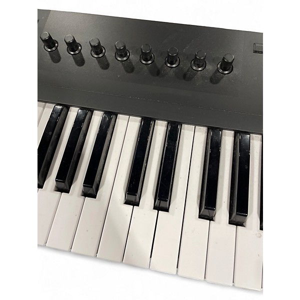 Used Native Instruments Komplete Kontrol A25 MIDI Controller