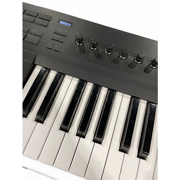 Used Native Instruments Komplete Kontrol A25 MIDI Controller