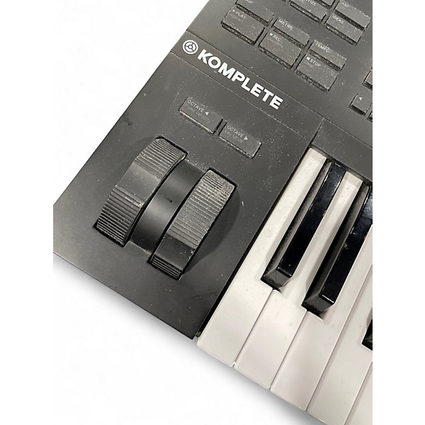 Used Native Instruments Komplete Kontrol A25 MIDI Controller
