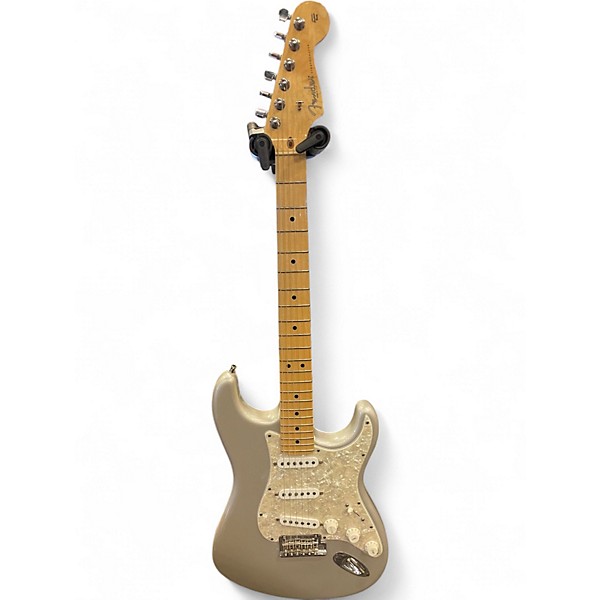 Used Fender American Standard Stratocaster Blizzard Pearl Solid Body Electric Guitar