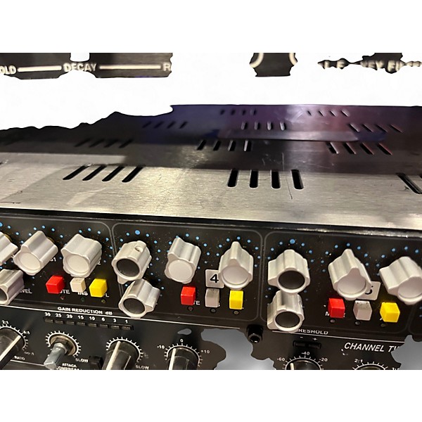 Used API 8200a master Signal Processor