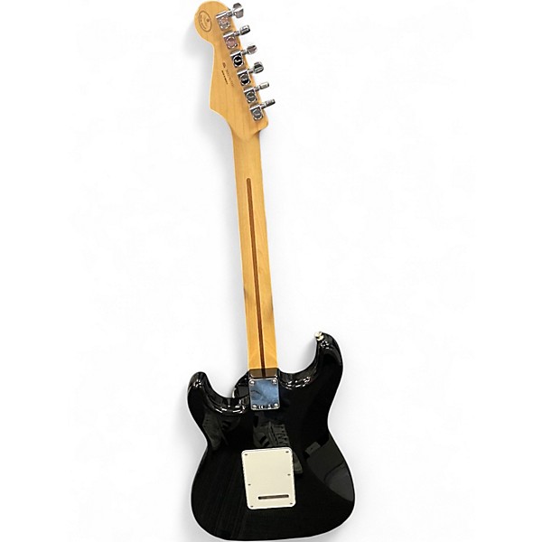 Used Fender PLAYER STRATOCASTER Black and White Solid Body Electric Guitar