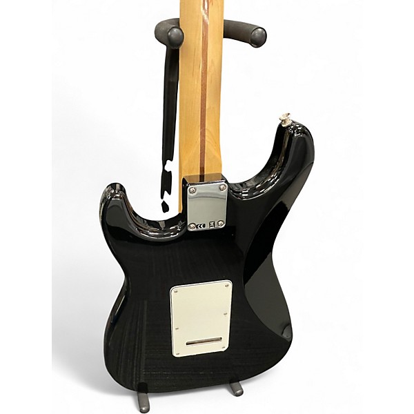 Used Fender PLAYER STRATOCASTER Black and White Solid Body Electric Guitar