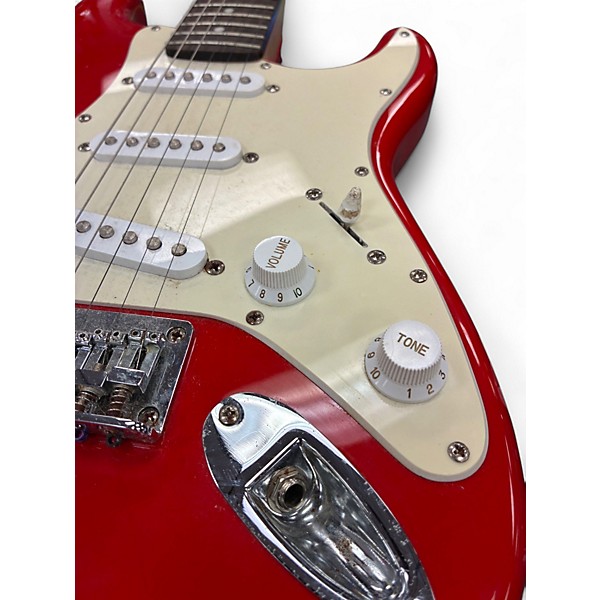 Used Squier Mini Affinity Stratocaster Torino Red Electric Guitar
