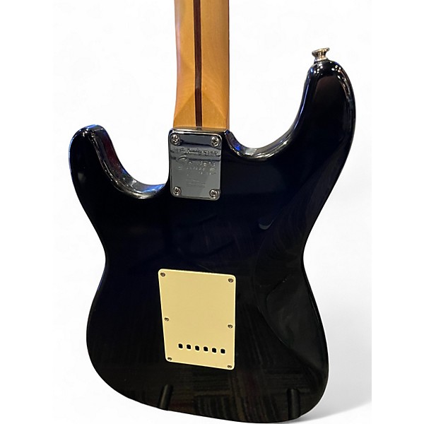 Used 2002 Squier Affinity Stratocaster Black Solid Body Electric Guitar