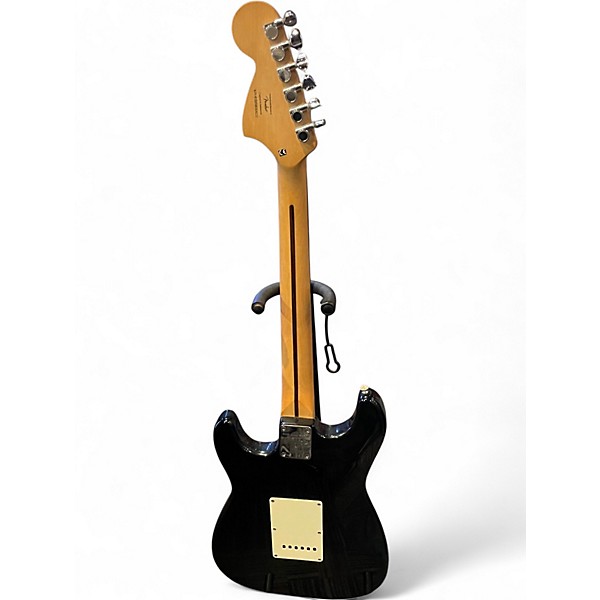 Used 2002 Squier Affinity Stratocaster Black Solid Body Electric Guitar