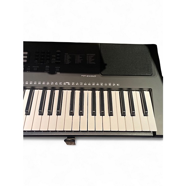 Used Yamaha PSREW310 76 Key Portable Keyboard