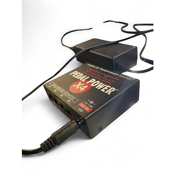 Used Voodoo Lab PEDAL POWER X4 Power Supply