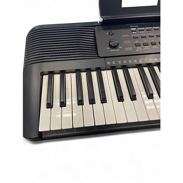 Used Yamaha PSR-E273 Portable Keyboard