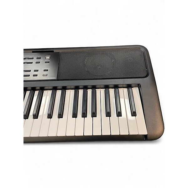 Used Yamaha PSREW320 Portable Keyboard