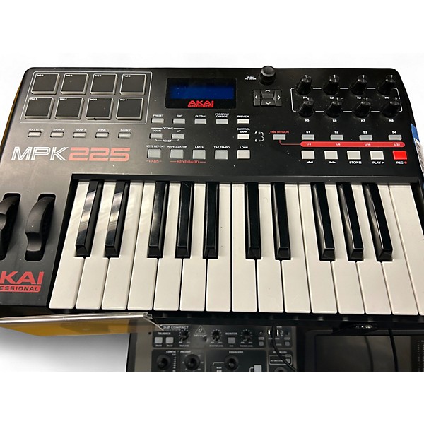 Used Akai Professional MPK225 25-Key MIDI Controller
