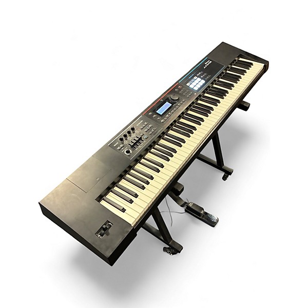 Used Roland JUNO DS88 Keyboard Workstation