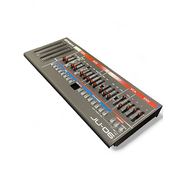 Used Roland JU-06 Synthesizer