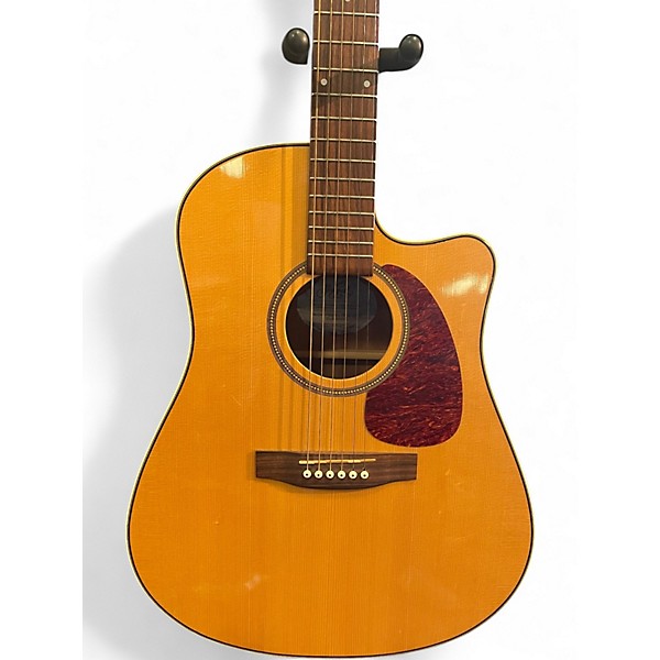 Used Seagull Maritime Cutaway Natural Acoustic Electric Guitar