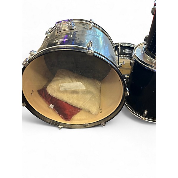 Used Starcaster by Fender 5 Piece DRUM KIT Black Drum Kit