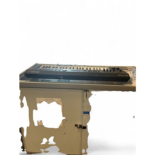 Used Yamaha MX49 49 Key Keyboard Workstation