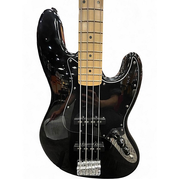 Used Squier Classic Vibe 70s Jazz Bass Black Electric Bass Guitar
