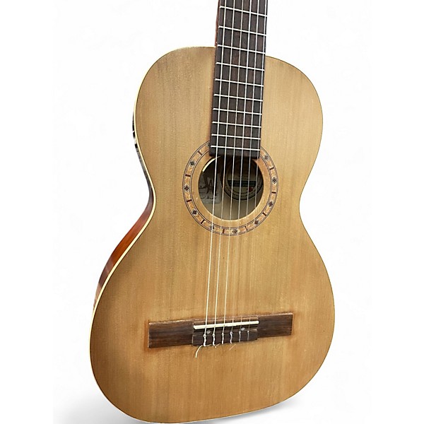Used Art & Lutherie AMI Nylon Cedar Natural Classical Acoustic Guitar