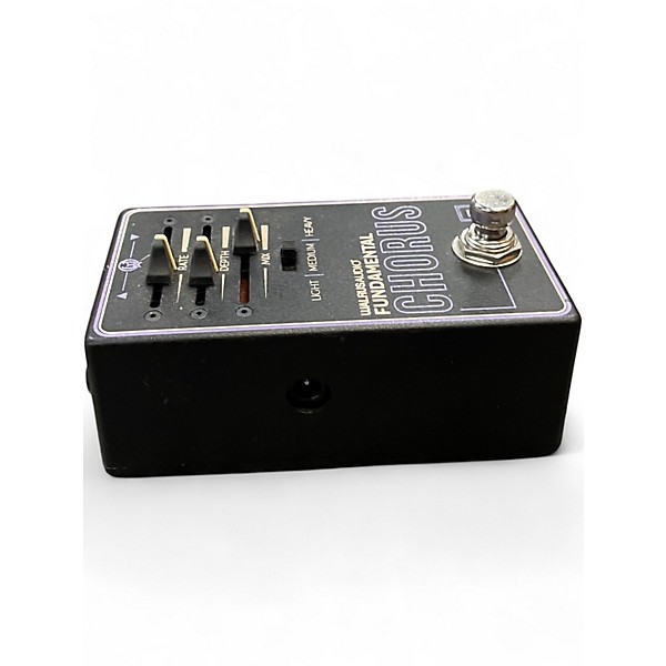 Used Walrus Audio FUNDAMENTAL CHORUS Effect Pedal