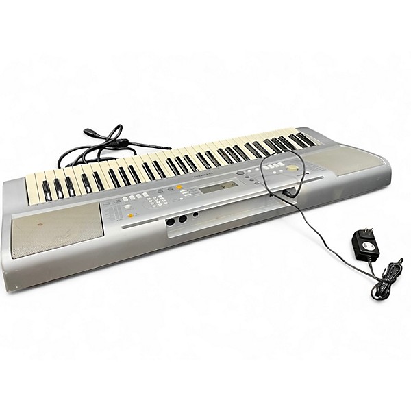 Used Yamaha YPT330 61 Key Portable Keyboard