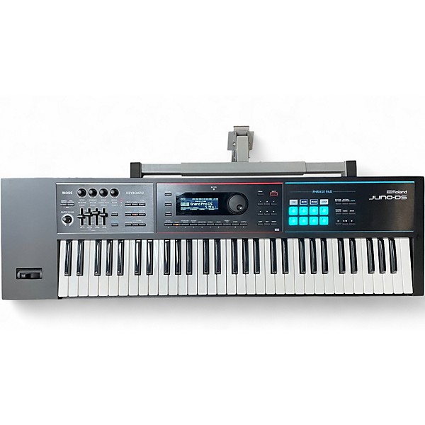 Used Roland Fantom 06 Keyboard Workstation
