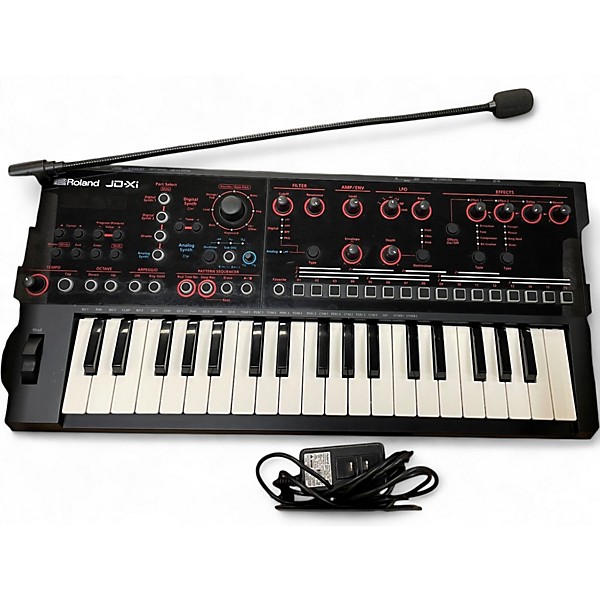Used Roland JDXI Synthesizer