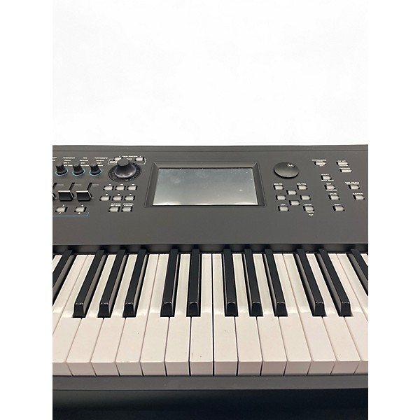 Used Yamaha MOD8X Keyboard Workstation