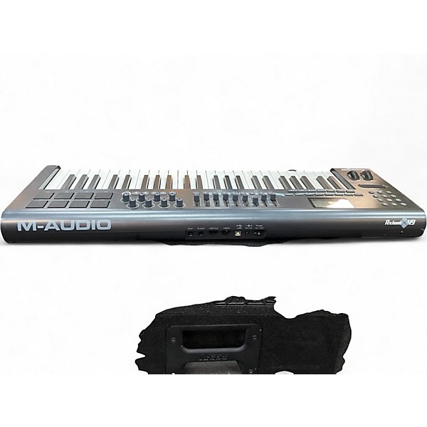 Used M-Audio Axiom 49 MK1 MIDI Controller