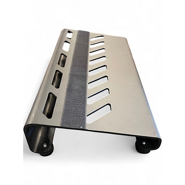 Used Gator Aluminum Pedalboard - Small With Bag Black Pedal Board